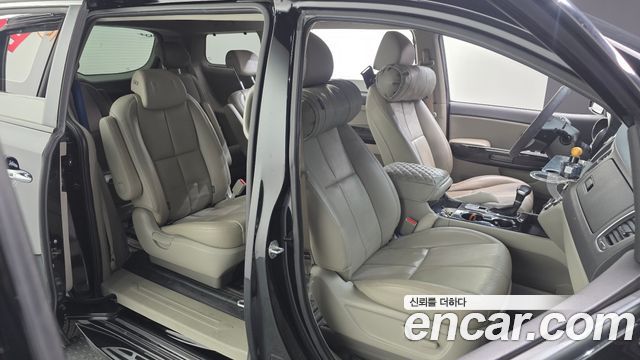 Kia Canival 2019 — photo 12