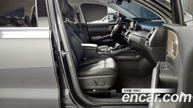 Kia Sorento 2023 — photo 11