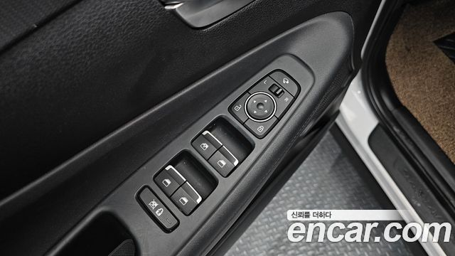 Hyundai Santafe 2019 — photo 12