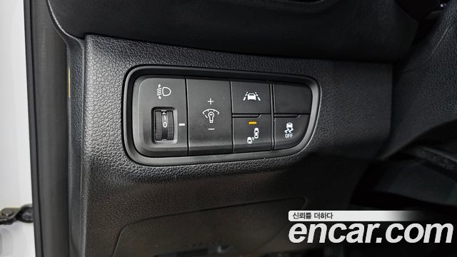 Hyundai Santafe 2019 — photo 13