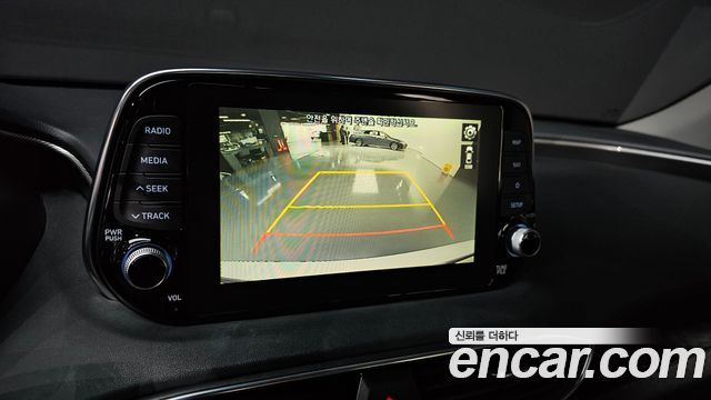 Hyundai Santafe 2019 — photo 17