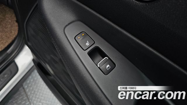 Hyundai Santafe 2019 — photo 18