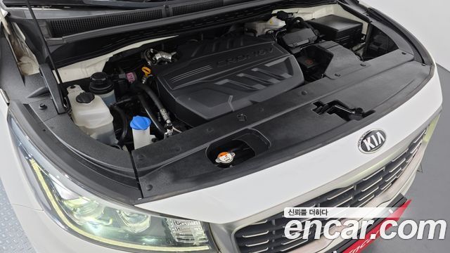 Kia Canival 2019 — photo 6