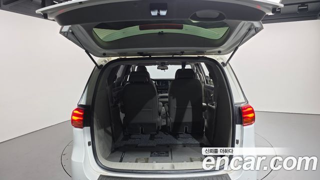 Kia Canival 2019 — photo 20