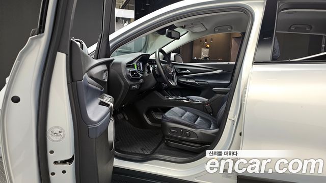 Chevrolet Korea 볼트 EUV 2023 — photo 11