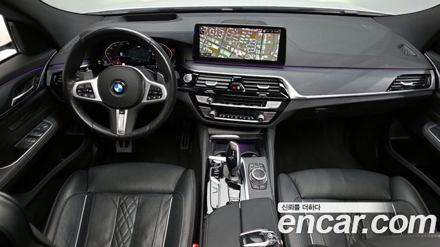 BMW Gran Turismo 2022 — photo 7