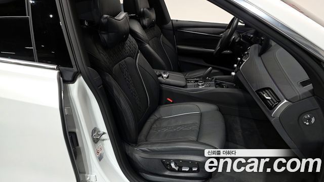 BMW Gran Turismo 2022 — photo 10