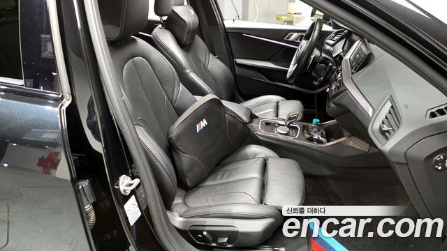 BMW 1-Series 2022 — photo 10