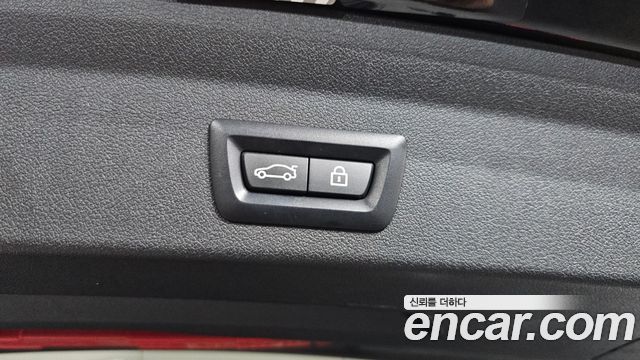 BMW 1-Series 2022 — photo 20