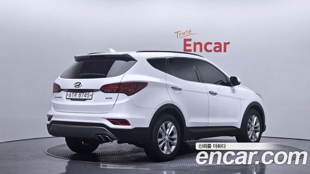 Hyundai Santafe 2018 — photo 2