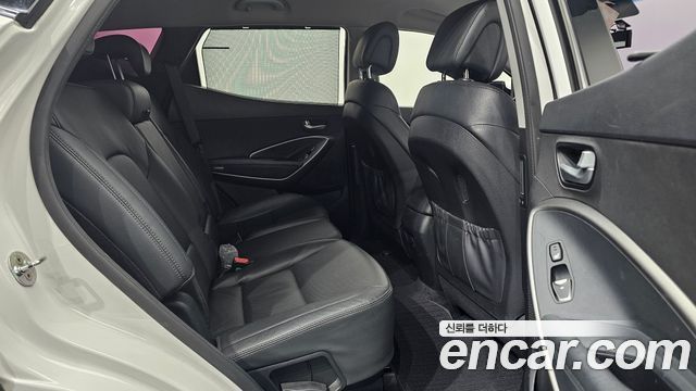 Hyundai Santafe 2018 — photo 12