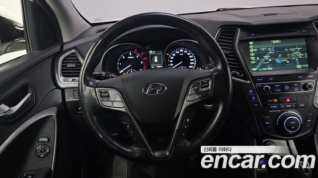 Hyundai Santafe 2018 — photo 13
