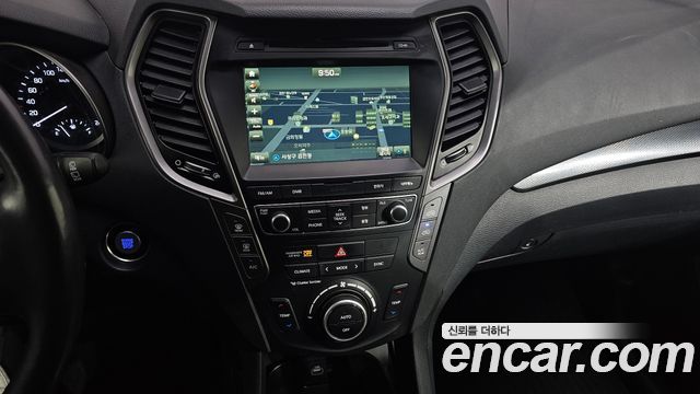Hyundai Santafe 2018 — photo 14