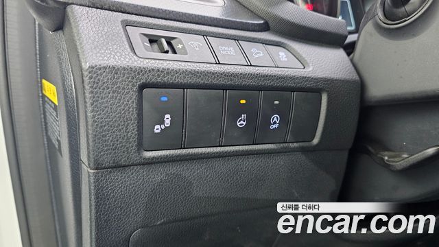 Hyundai Santafe 2018 — photo 17