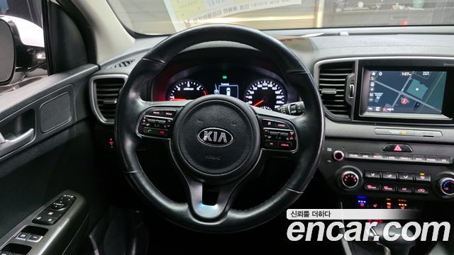Kia Sportage 2016 — photo 13