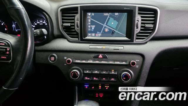 Kia Sportage 2016 — photo 18