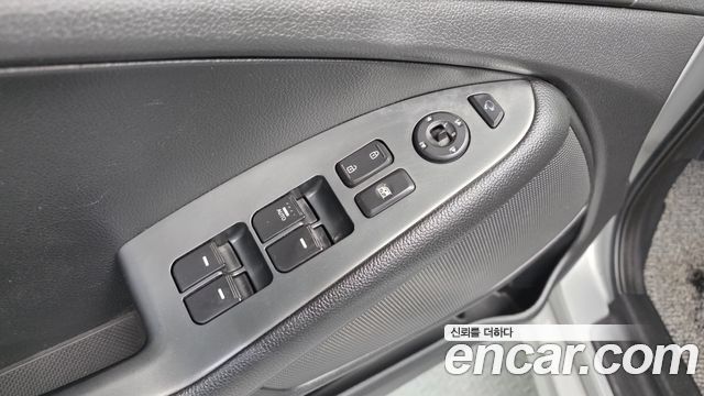 Kia K5 2014 — photo 17