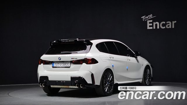 BMW 1-Series 2025 — photo 2