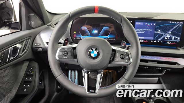 BMW 1-Series 2025 — photo 13