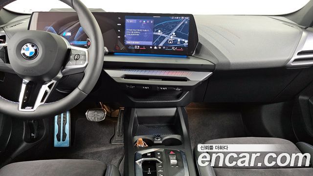 BMW 1-Series 2025 — photo 14