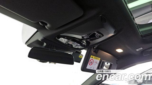 BMW 1-Series 2025 — photo 19