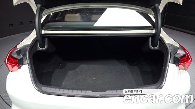 Kia K8 2022 — photo 20