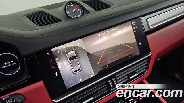 Porsche Cayenne 2023 — photo 15