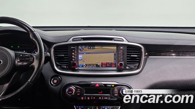 Kia Sorento 2016 — photo 16