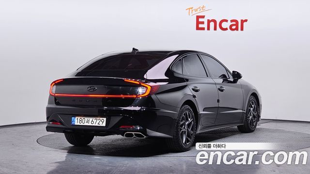 Hyundai Sonata 2022 — photo 2