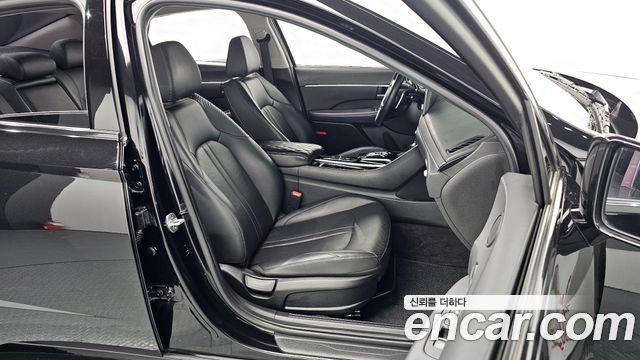 Hyundai Sonata 2022 — photo 10