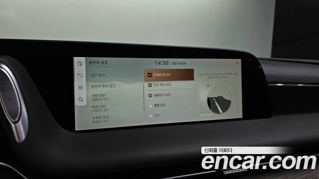 Genesis G90 2022 — photo 16
