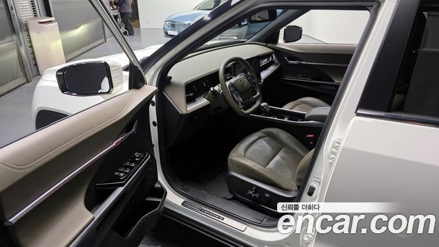 KG Mobility Torres 2023 — photo 10
