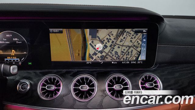 Mercedes-Benz E-Class 2019 — photo 14