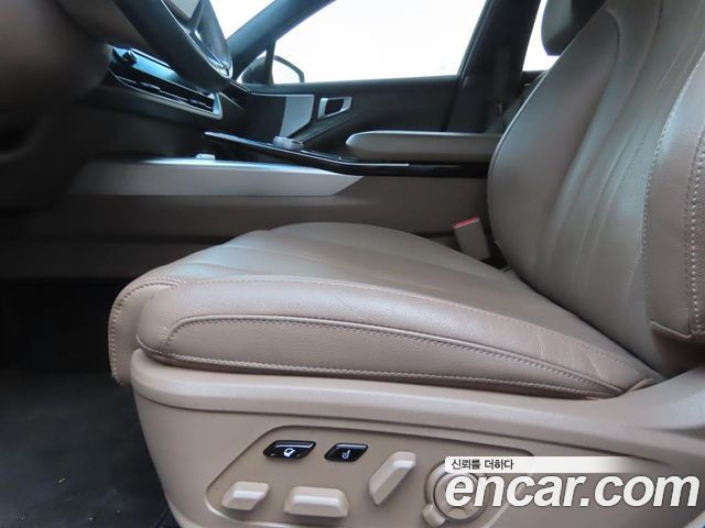 Kia K8 2022 — photo 13