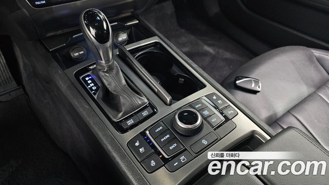 Hyundai Genesis 2016 — photo 9