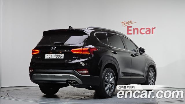 Hyundai Santafe 2019 — photo 2