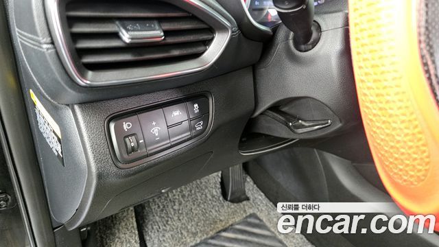Hyundai Santafe 2019 — photo 16