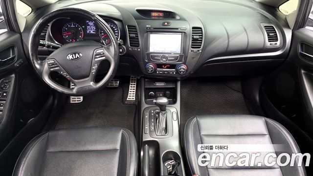 Kia K3 2013 — photo 7