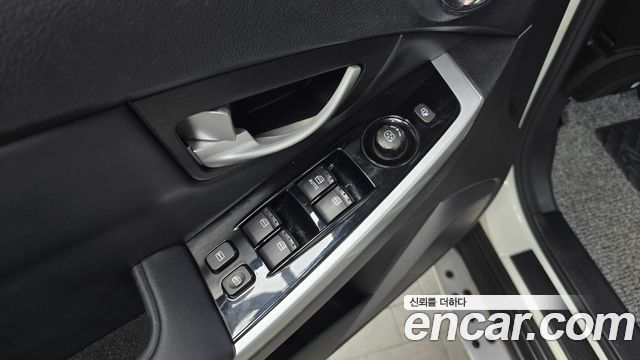 KG Mobility KORANDO 2017 — photo 14