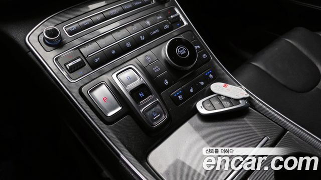 Hyundai Santafe 2021 — photo 9
