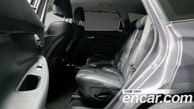 Hyundai Santafe 2021 — photo 12