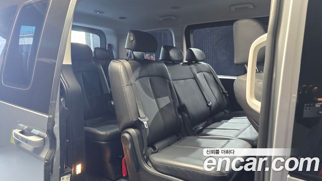 Hyundai Staria 2025 — photo 12