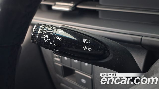 Hyundai Staria 2025 — photo 18