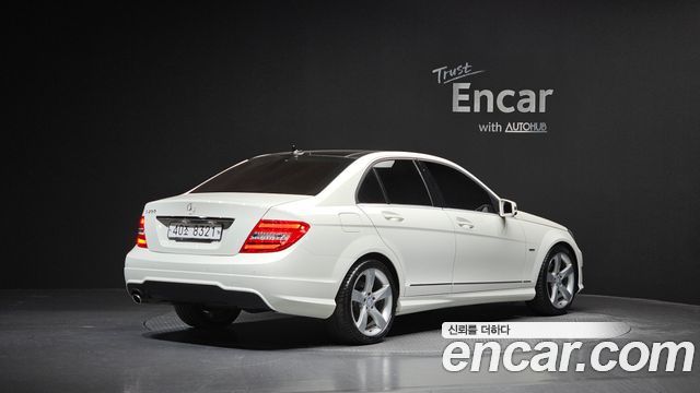 Mercedes-Benz C-Class 2012 — photo 2