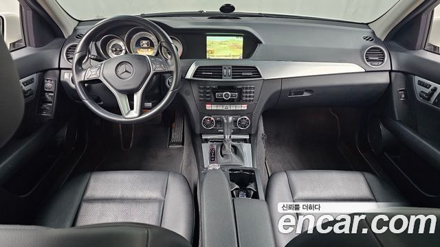 Mercedes-Benz C-Class 2012 — photo 7