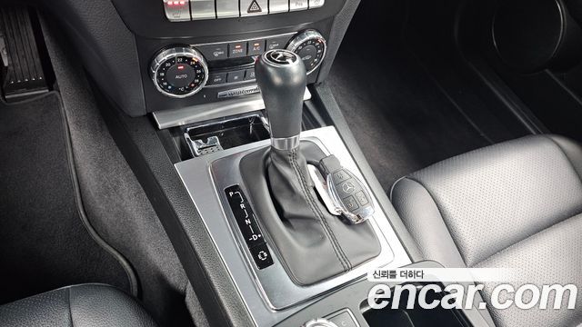 Mercedes-Benz C-Class 2012 — photo 9