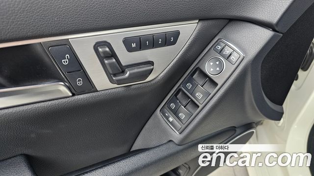 Mercedes-Benz C-Class 2012 — photo 14