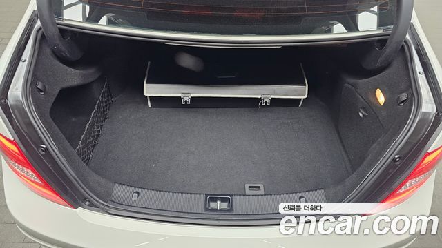 Mercedes-Benz C-Class 2012 — photo 20