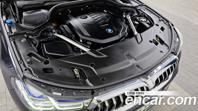 BMW Gran Turismo 2022 — photo 6
