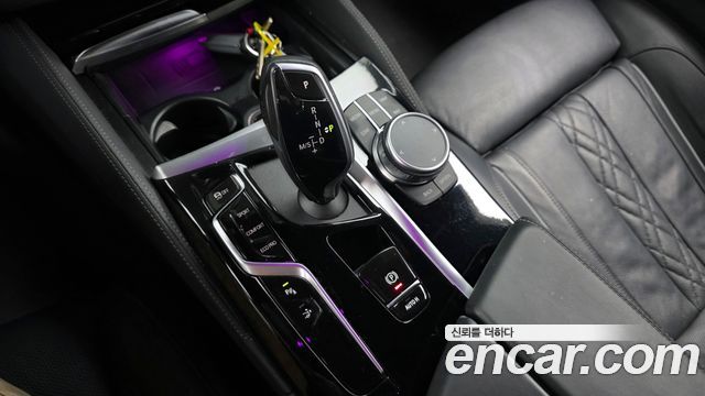 BMW Gran Turismo 2022 — photo 9